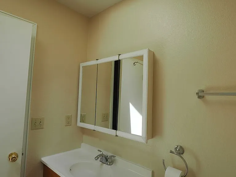 2439 E Willamette Ave #A — Photo 26