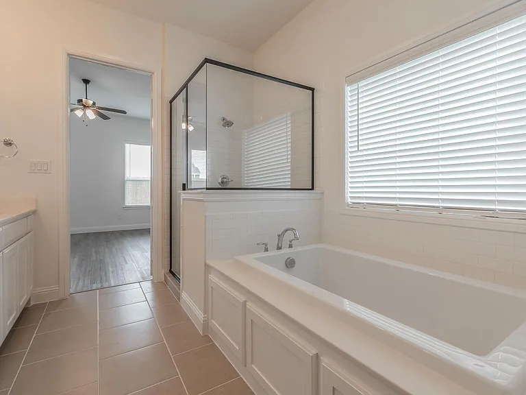 105 Observation Dr W — Photo 37