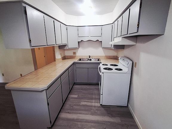 2nd image of 36 W Pasadena Ave #1