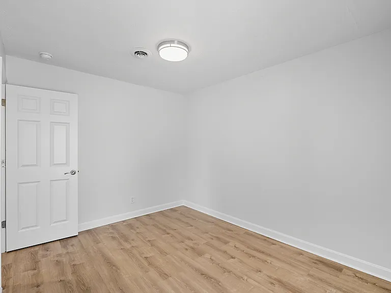 Covington Place — Photo 30