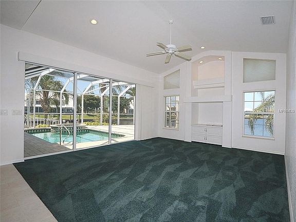 5th image of 1443 Blue Jay Ct