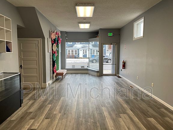 2nd image of 610 E Mishawaka Ave