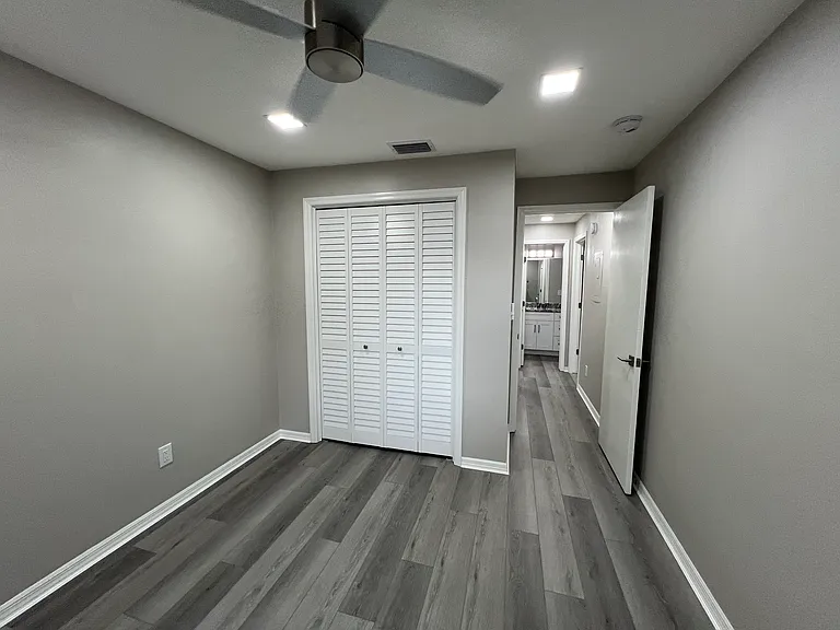 745 James St #201 — Photo 10