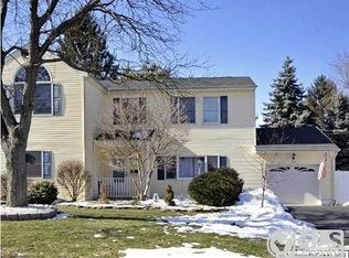 550 Chester Pkwy, Belford, NJ 07718