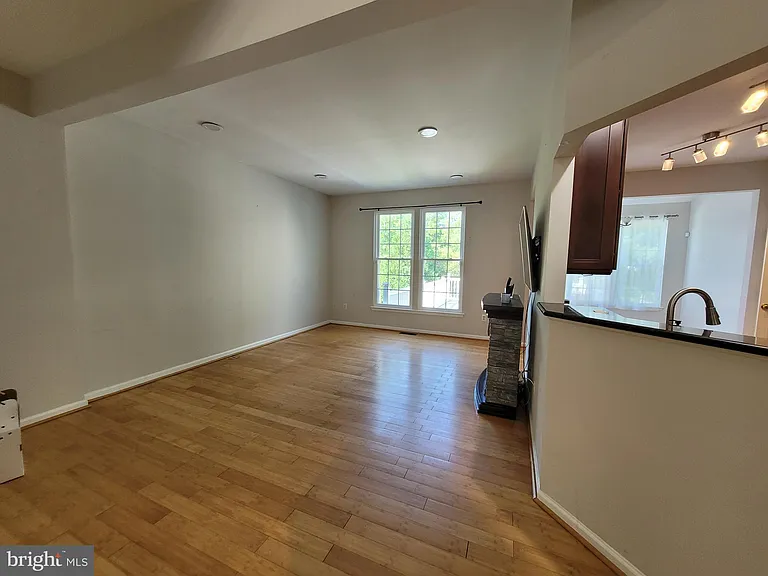 10 Bridle Ct — Photo 8