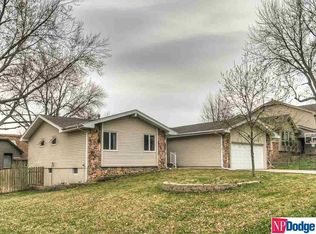 1107 N Beadle St, Papillion, NE 68046