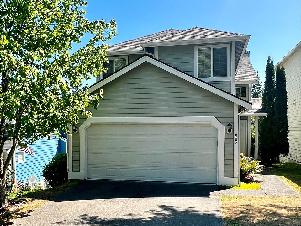 1st image of 987 NW Poppy Court