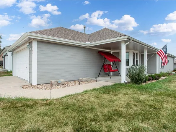 332 NW Durango St, Blue Springs, MO 64014
