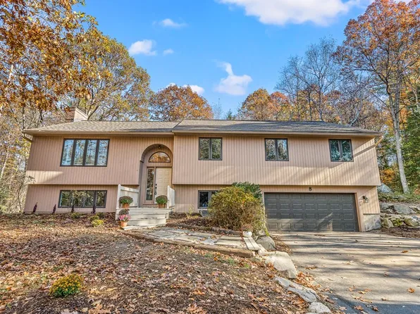 8 Fernwood Pl, Bow, NH 03304