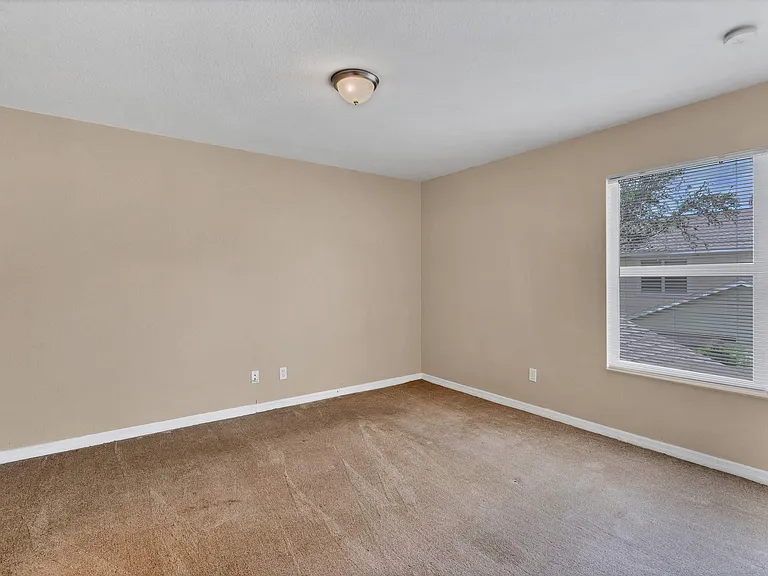 5257 Leeds Rd — Photo 8