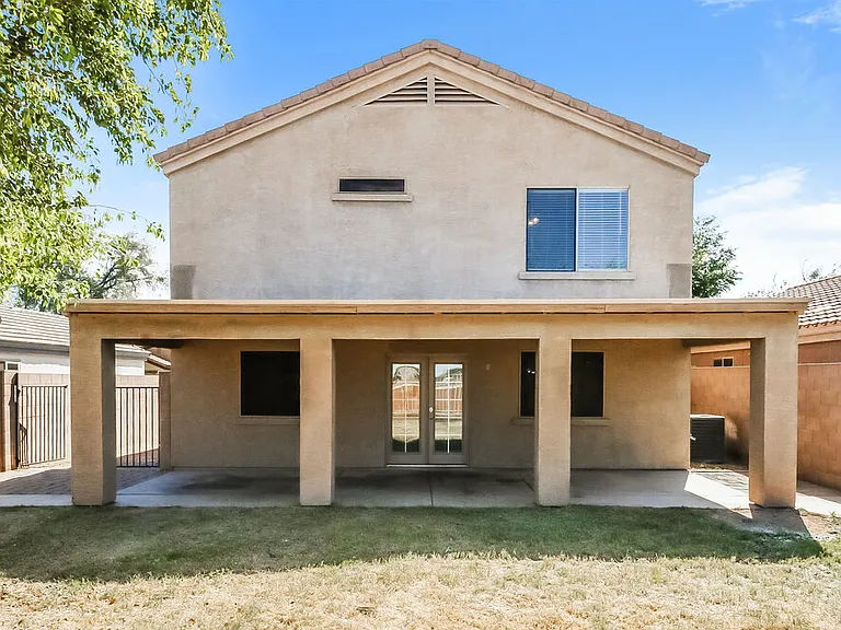 452 S Sabrina — Photo 16