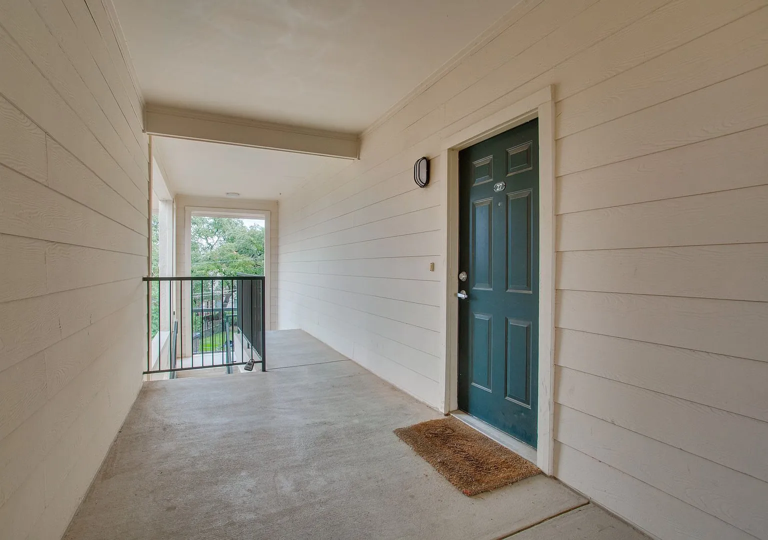2209 Hancock Drive Unit #27 — Photo 3