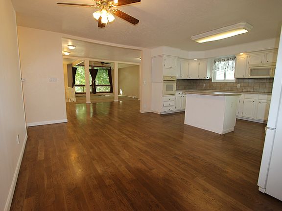 Kitchen/Dining/Living Room