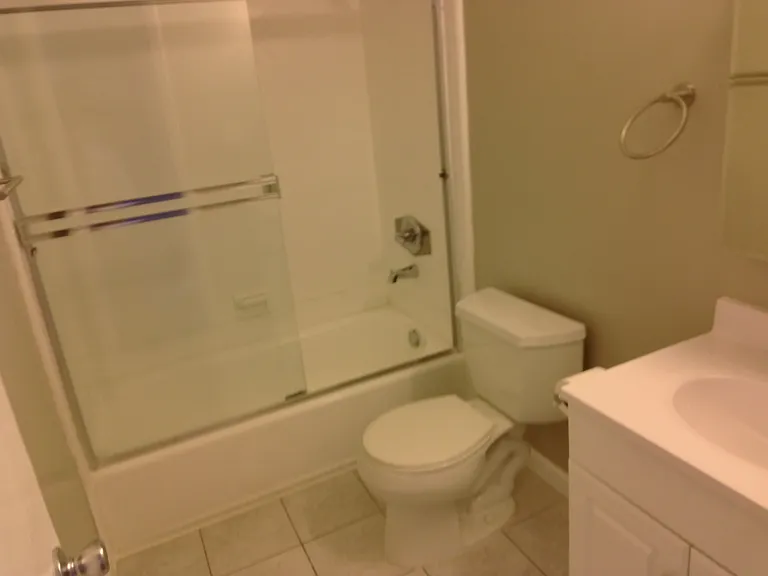 2610 Carnegie Ln #E — Photo 5
