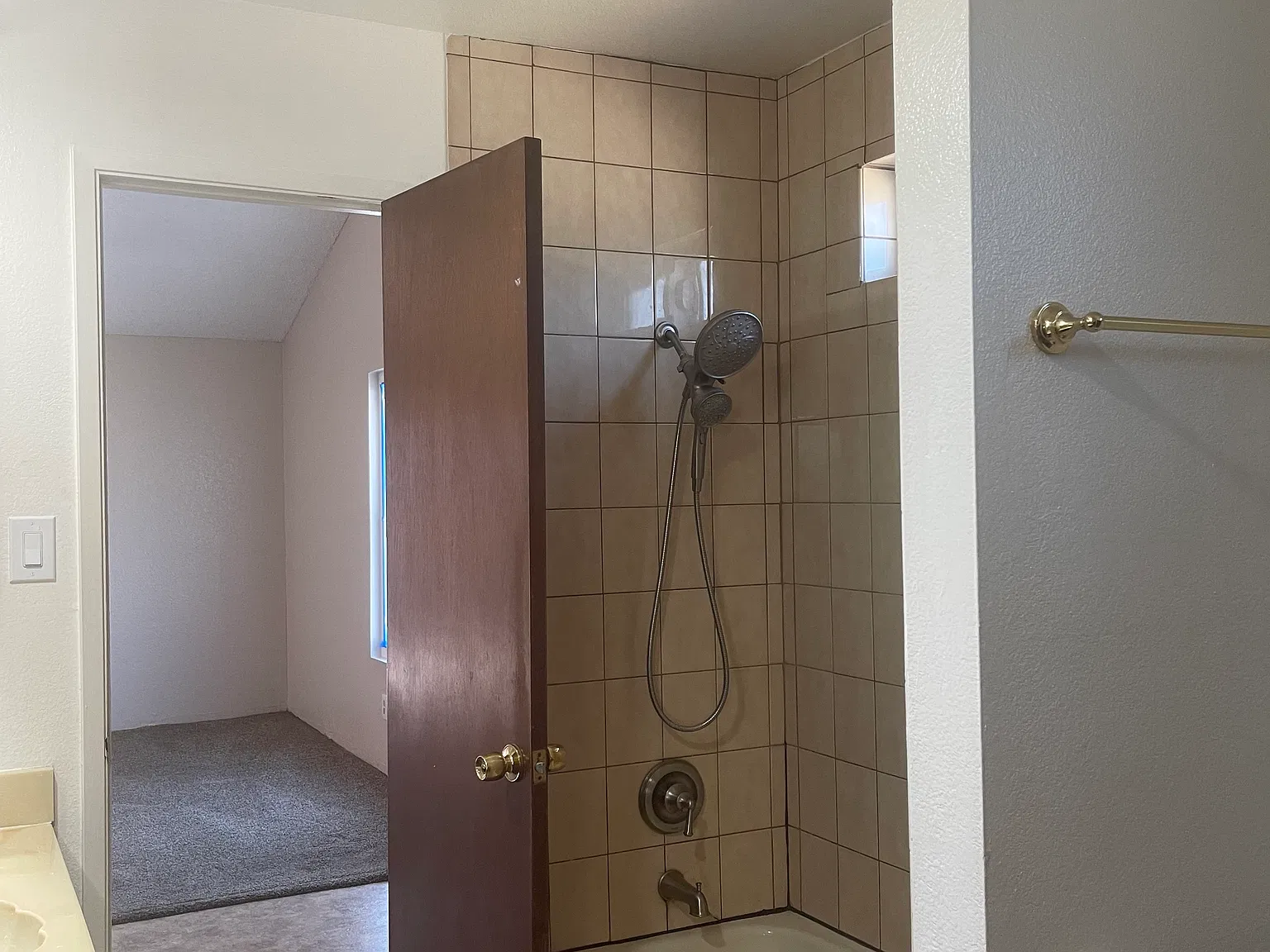 E Guava St, Oxnard — Photo 2