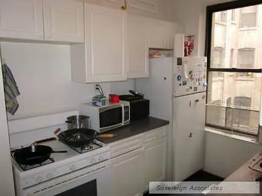 Rented by Sovereign Associates | media 49