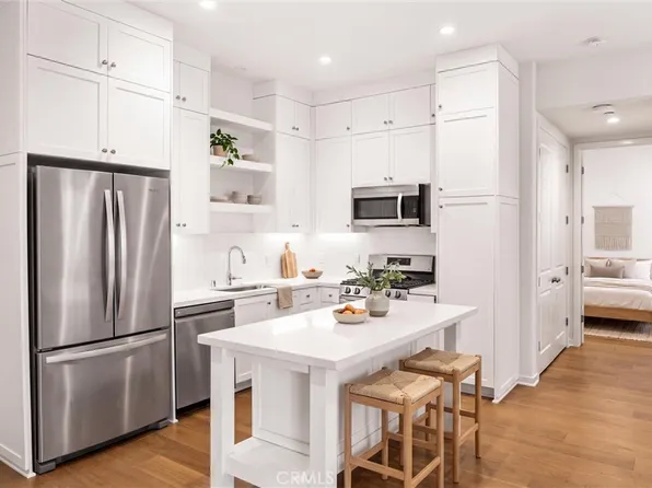 753 Spring Gdn, Irvine, CA 92618