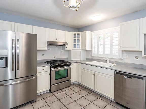 5th image of 3837 Coachella Dr