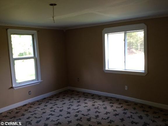 5th image of 93 Wisteria Ln