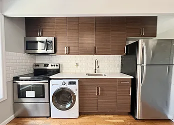 728 Courtlandt Avenue, #3U