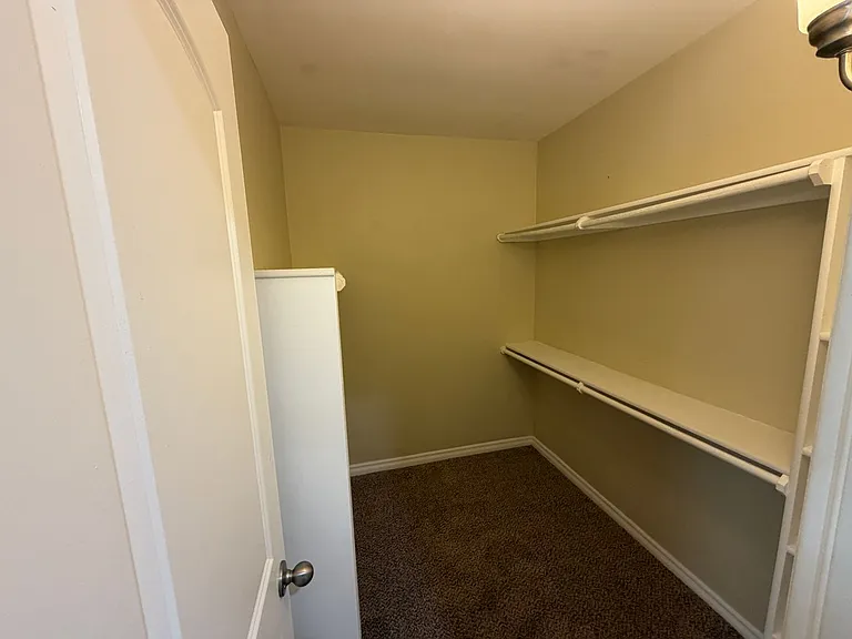 2227 E Westport Dr — Photo 12