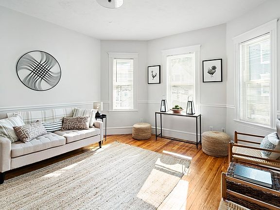 3rd image of 43 Brackett St #2