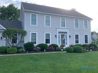 445 Harvest Ct, Waterville, OH 43566
