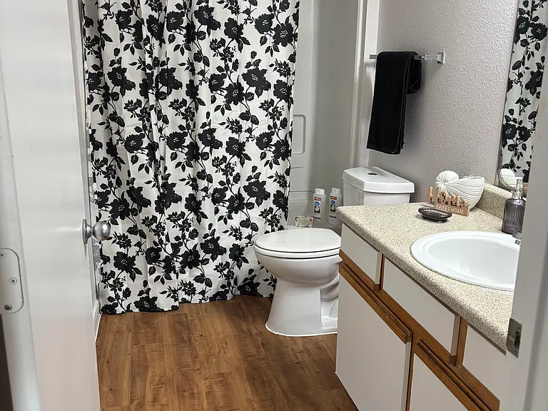 Bay Ranch Apartments — Photo 11