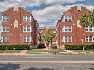 5743 Chippewa St APT 2S, Saint Louis, MO 63109