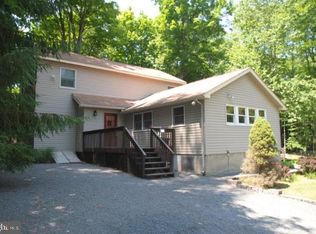 159 Ottawa Trl, Pocono Lake, PA 18347