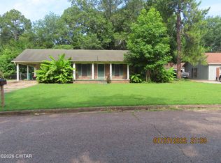 53 Woodard Dr, Jackson, TN 38305