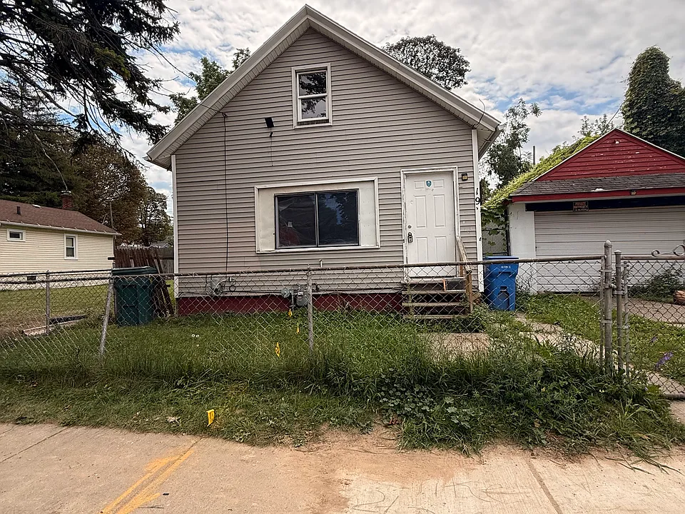 19 Ernst St