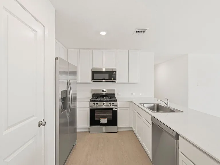 17334 Glacier Forest Ln — Photo 11
