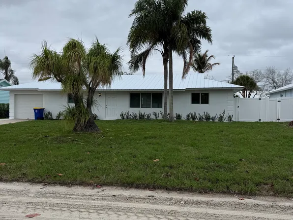 7855 SE Hilltop Ter, Hobe Sound, FL 33455