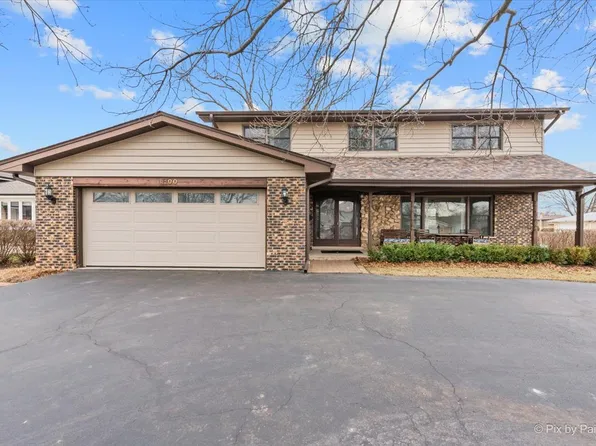 1100 S Church Rd, Mount Prospect, IL 60056