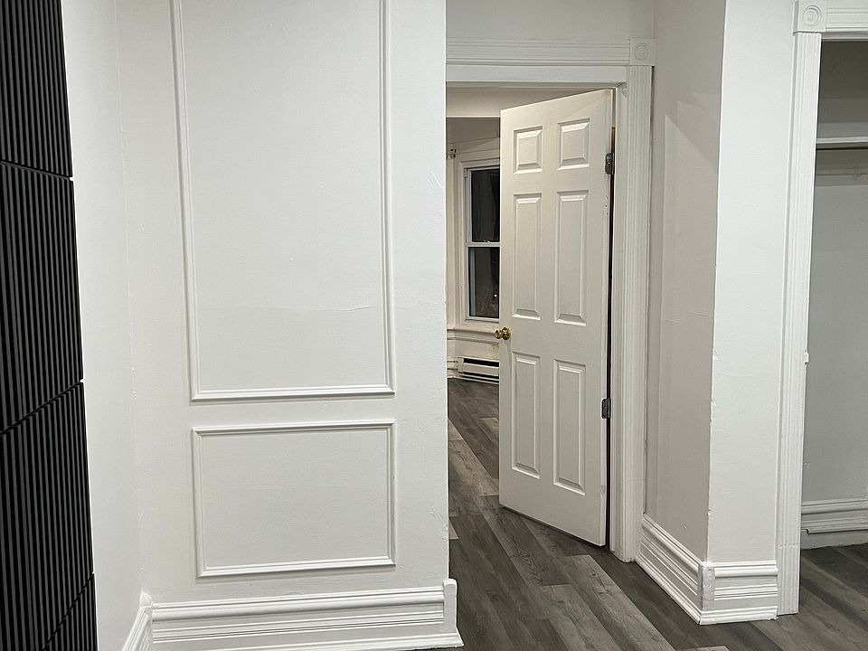 1st image of 1422 W Turner St APT 2