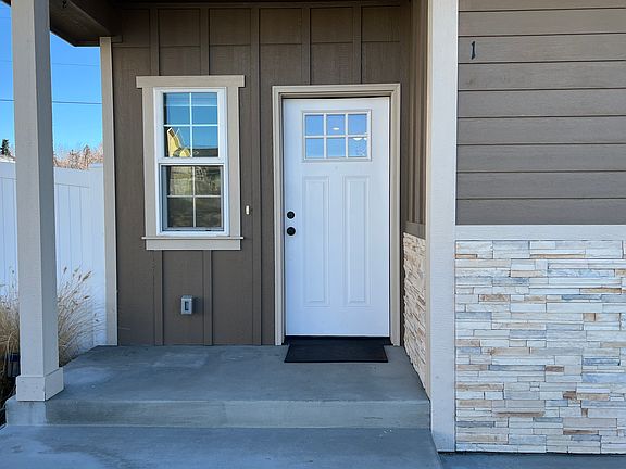 2nd image of 7401 Saddlebrook Loop #1