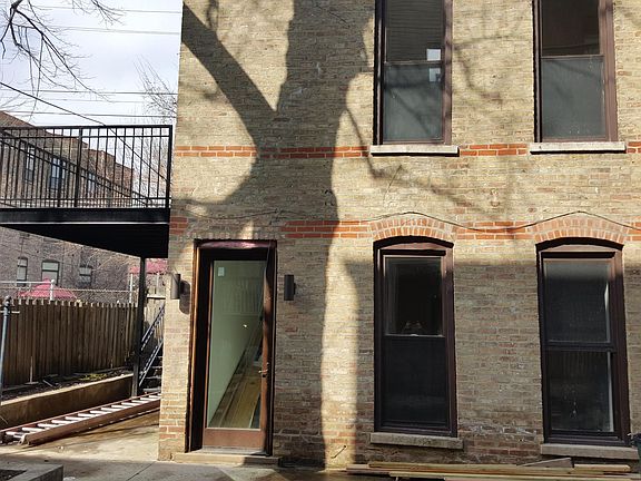 2nd image of 662 W Buckingham Pl #Ch-1