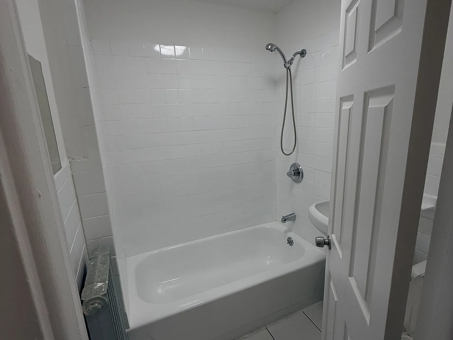 2 bed, $1,950 — Photo 4