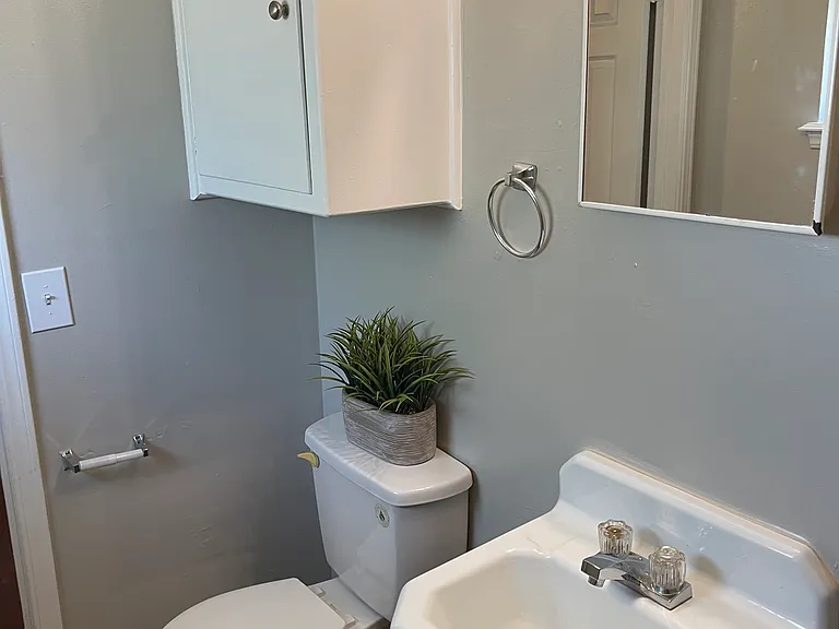 415 N Baumann Ave — Photo 9
