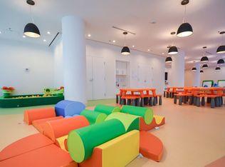 12 York St #1907, Toronto, ON M5J0E4