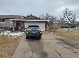 94 108th Ave NW, Coon Rapids, MN 55448