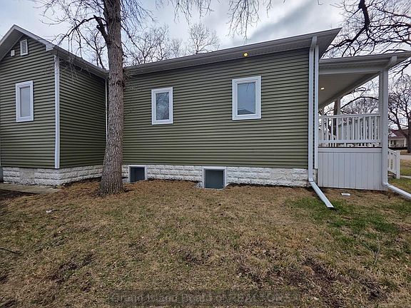 3rd image of 303 E 11th St