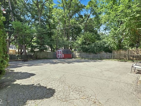 2nd image of 5824 N Keystone Ave