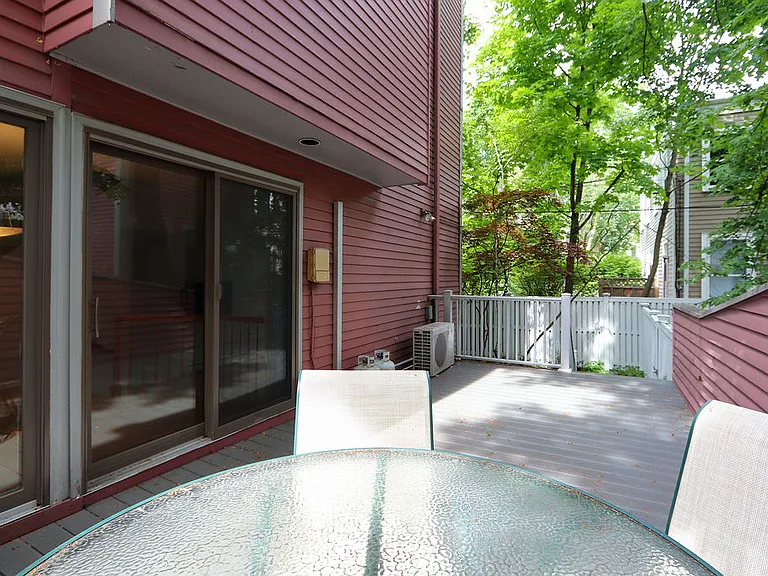 336 Harvard St #E — Photo 37