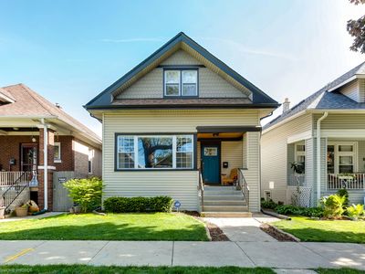 5235 W Cuyler Ave, Chicago, IL, 60641