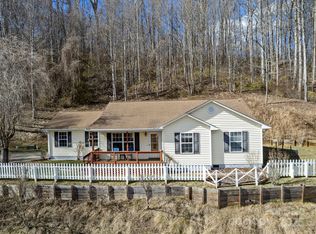 72 Meghan Ln, Waynesville, NC 28786