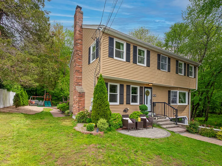 43 Joseph Rd — Photo 30