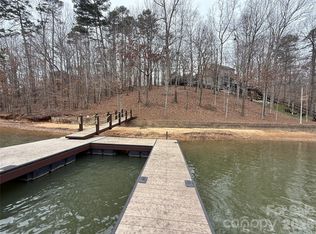 163 High Lake Dr, Statesville, NC 28677