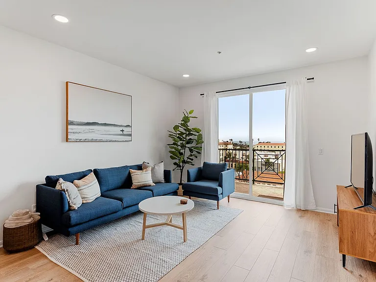 436 Poli St #402 — Photo 5